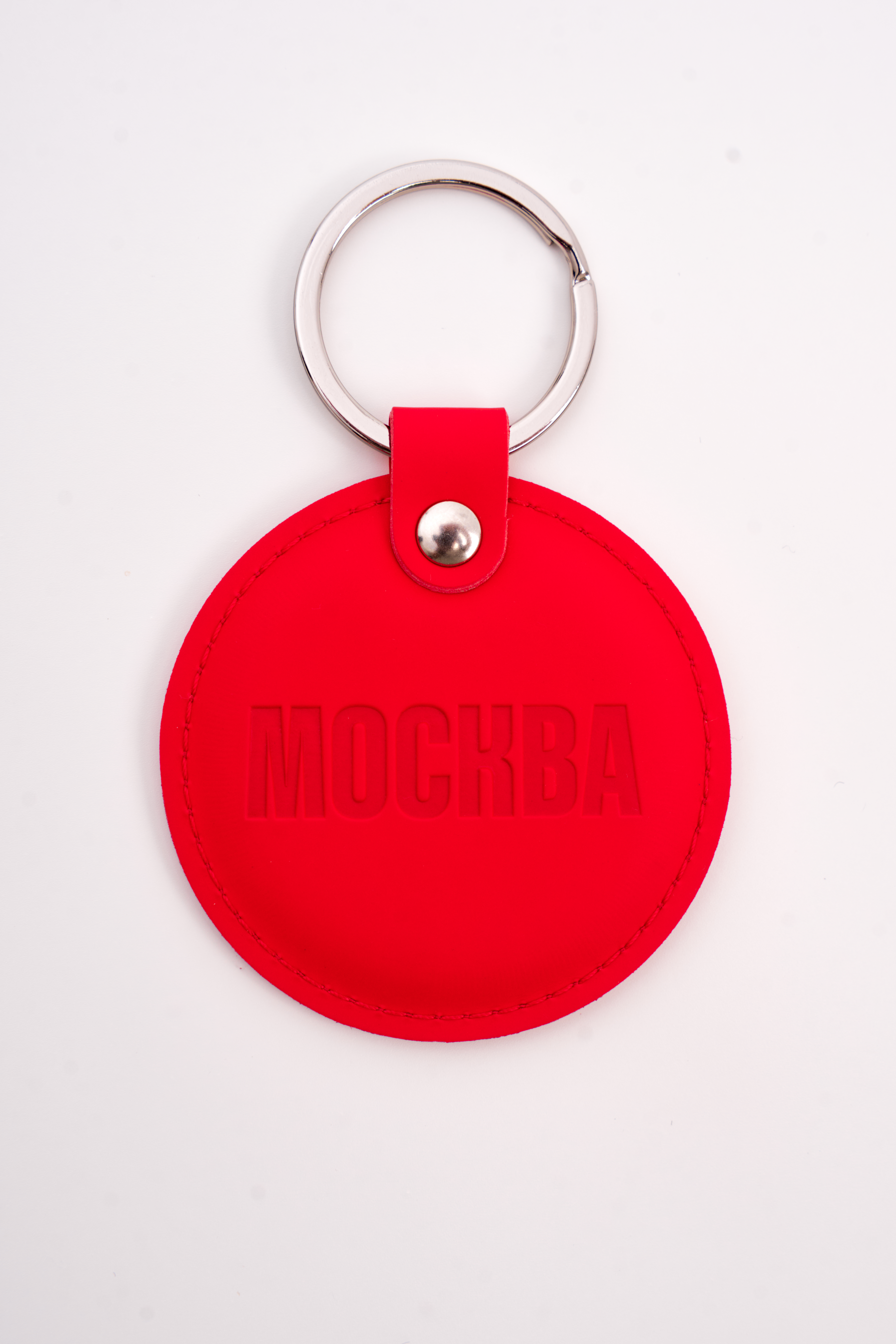 Брелок красный с логотипом круглый - Изображение 2