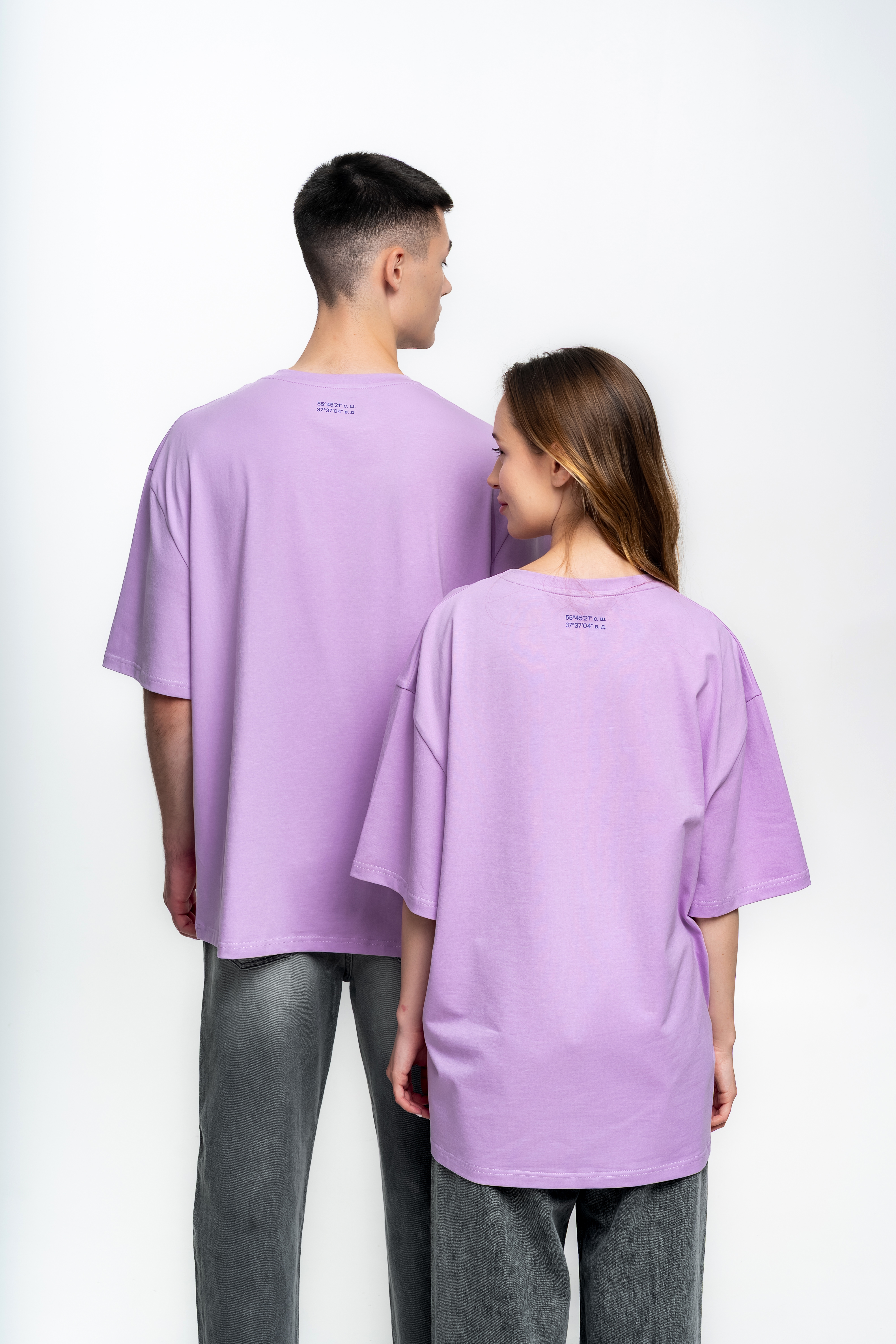 Сиреневая футболка с фиолетовым логотипом - Изображение 12