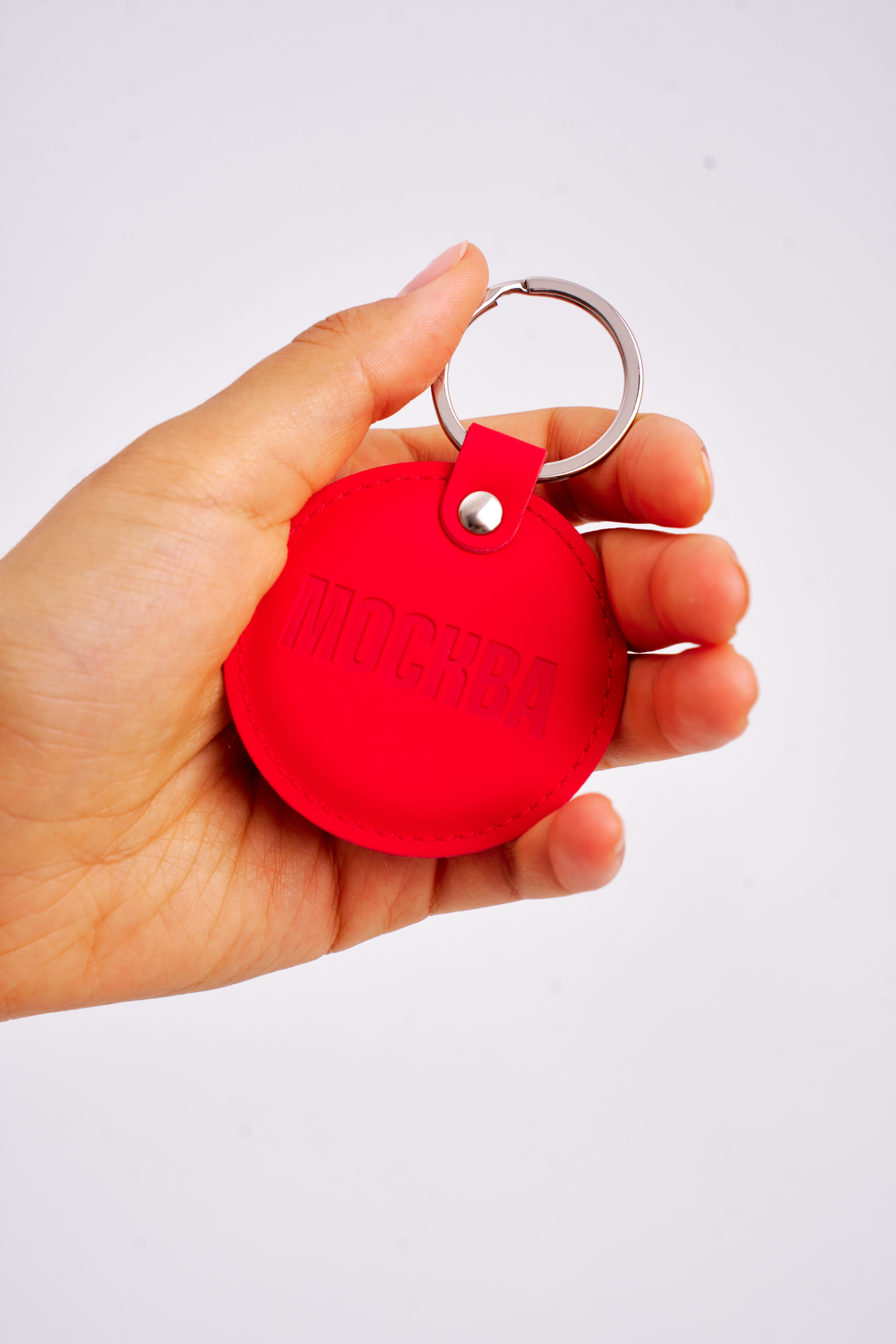 Брелок красный с логотипом круглый - Изображение 3
