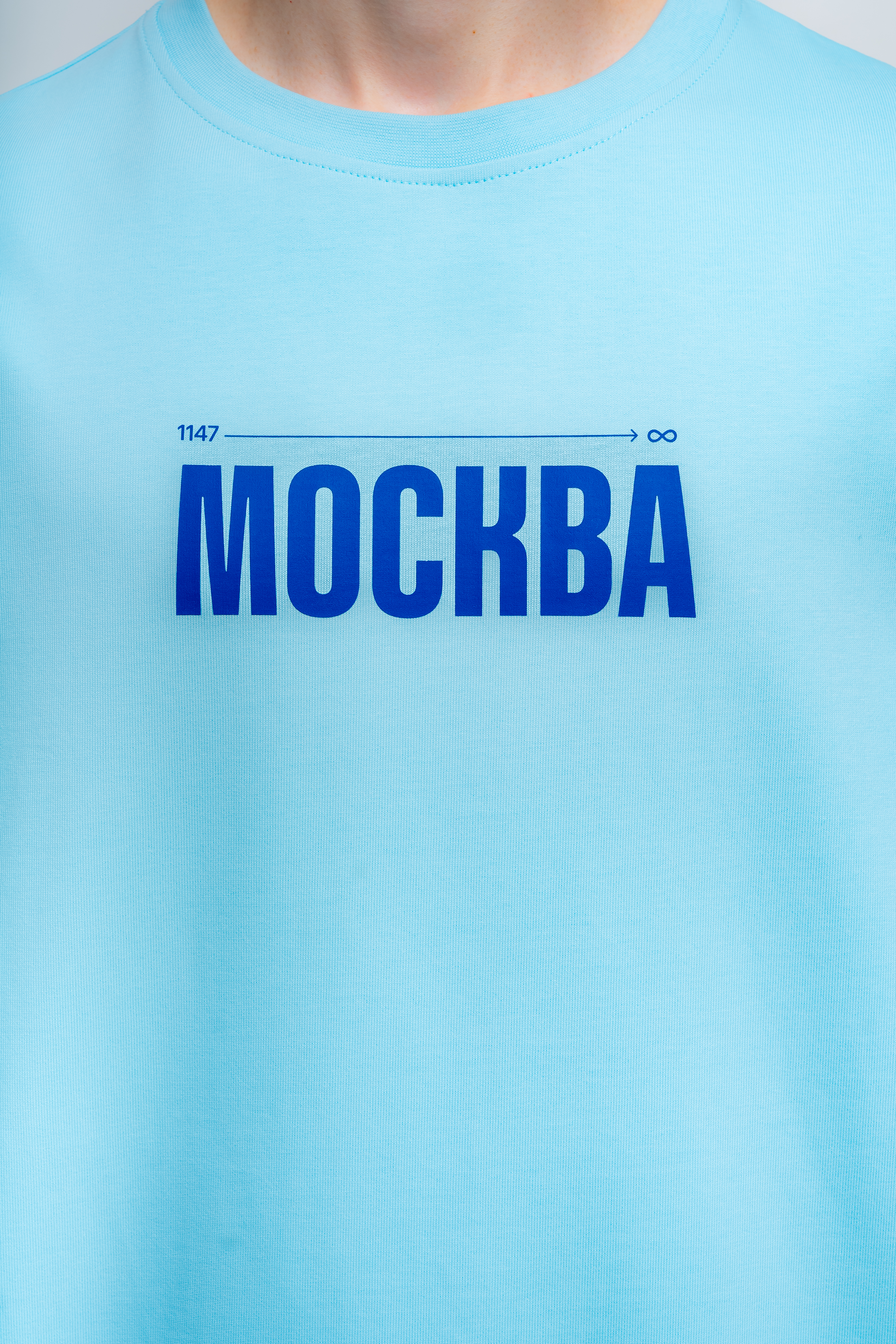 Голубая футболка с синим логотипом - Изображение 13