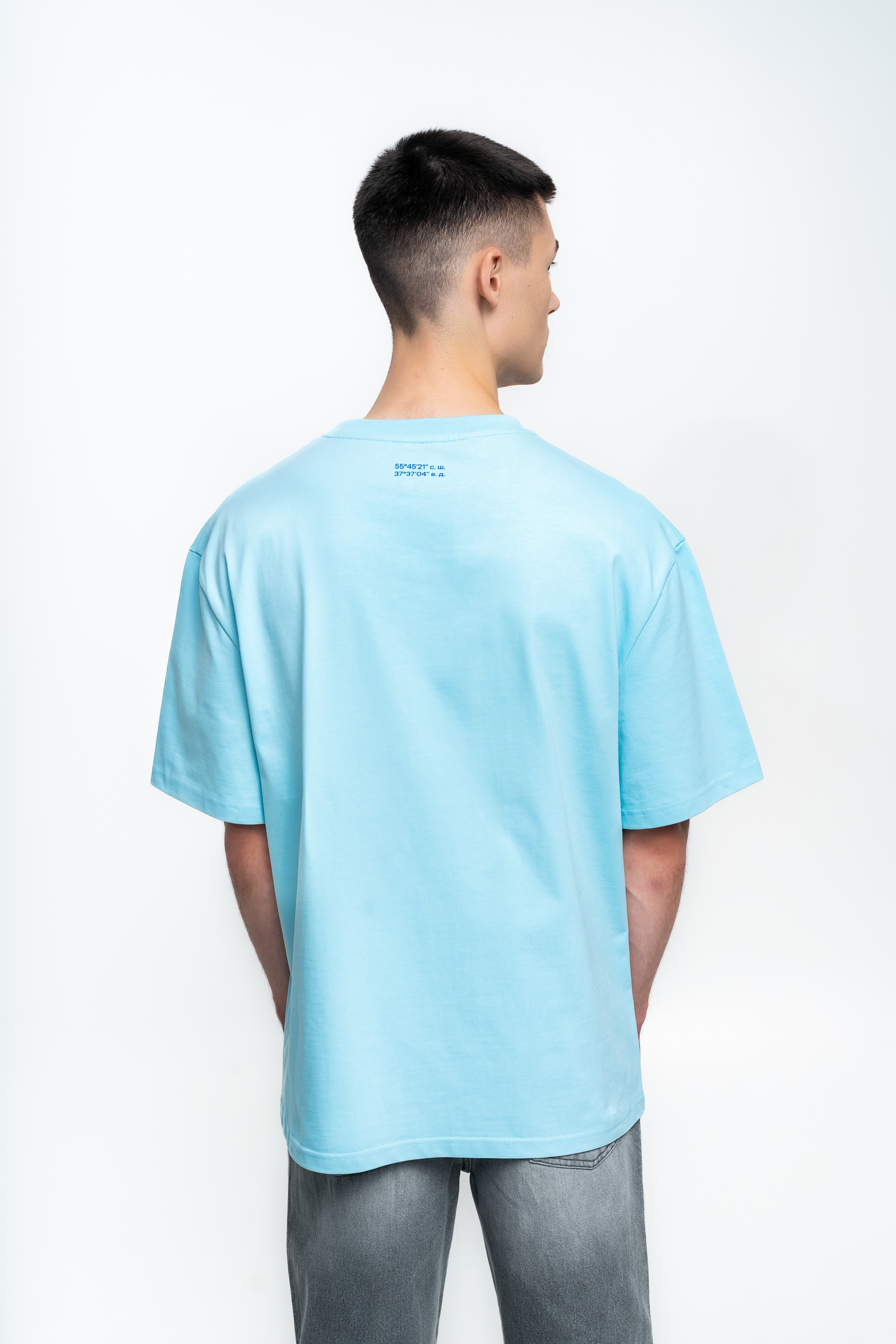 Голубая футболка с синим логотипом - Изображение 14
