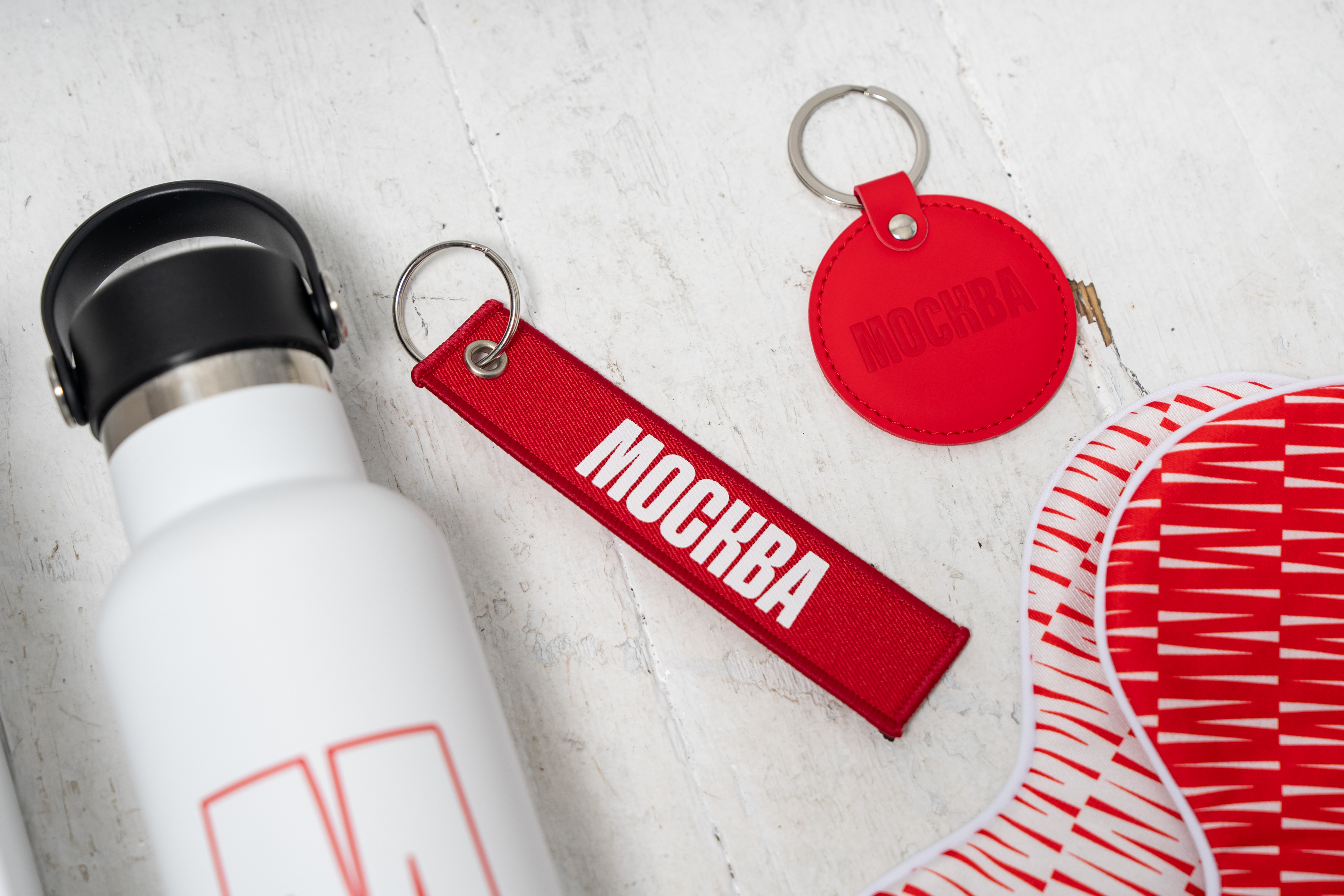 Брелок красный с логотипом круглый - Изображение 6