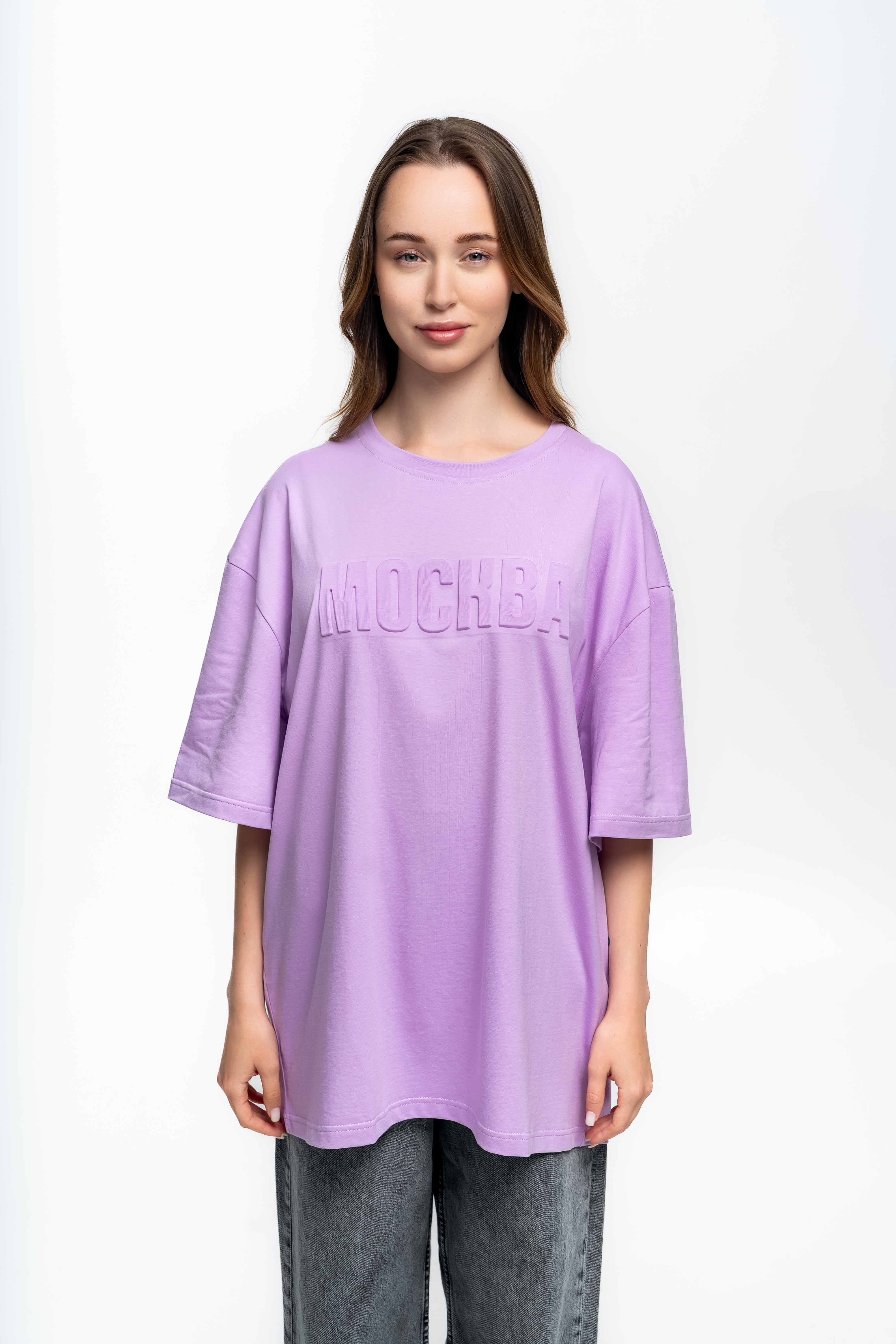 Сиреневая футболка с объемным логотипом - Изображение 2